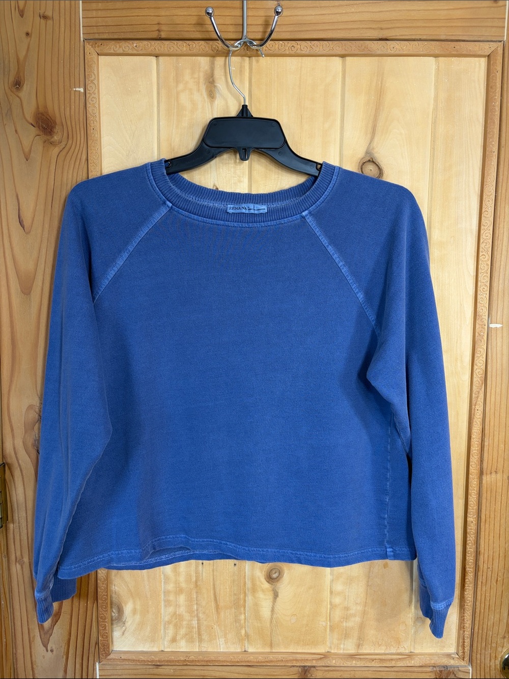 Zenana Outfitters Blue Crewneck Pullover Sweatshirt